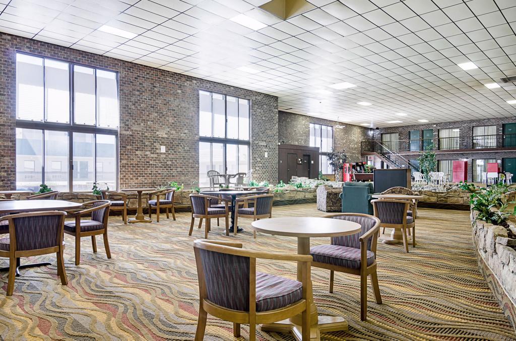 Econo Lodge Mcpherson Zewnętrze zdjęcie