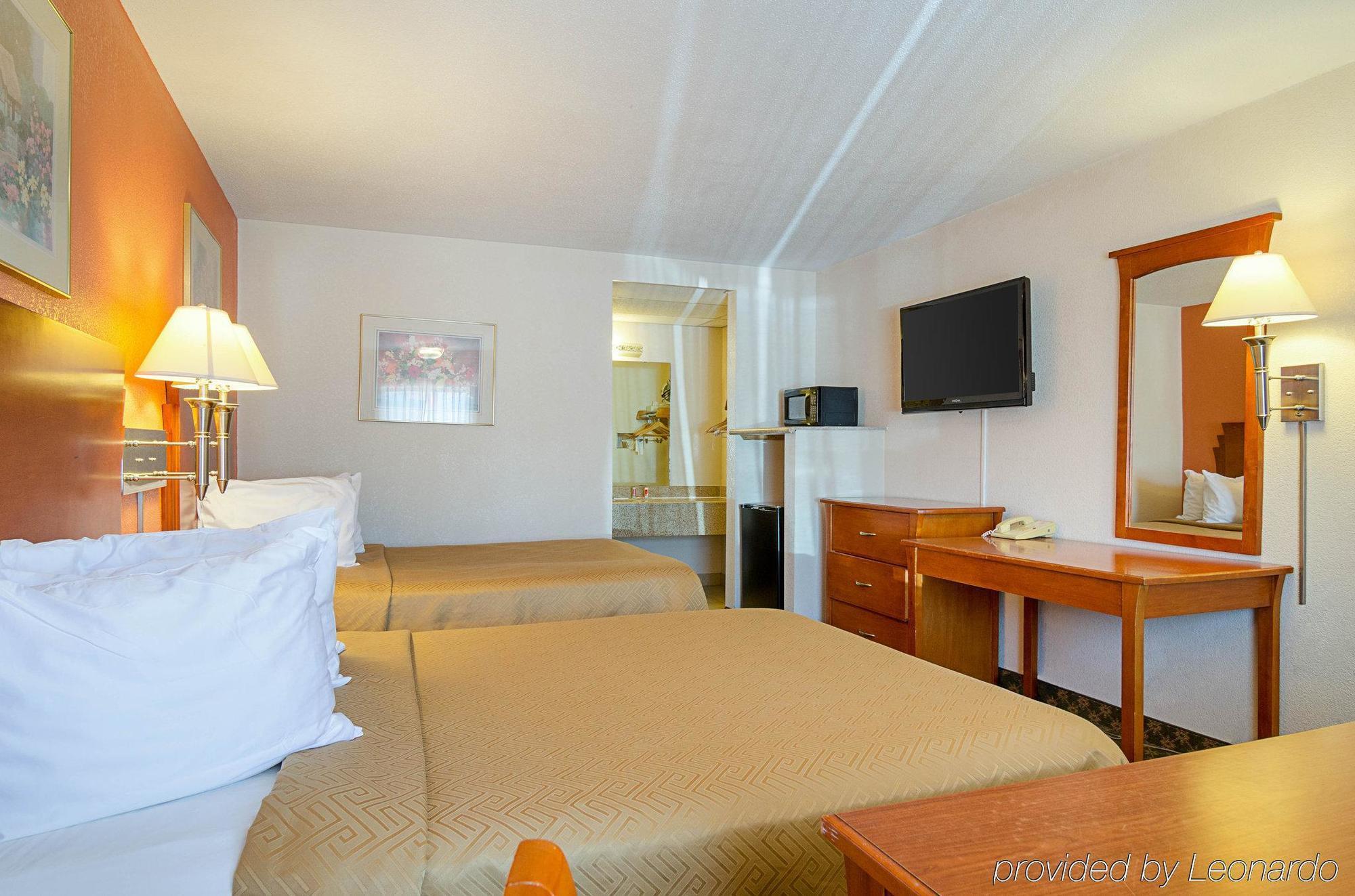 Econo Lodge Mcpherson Zewnętrze zdjęcie
