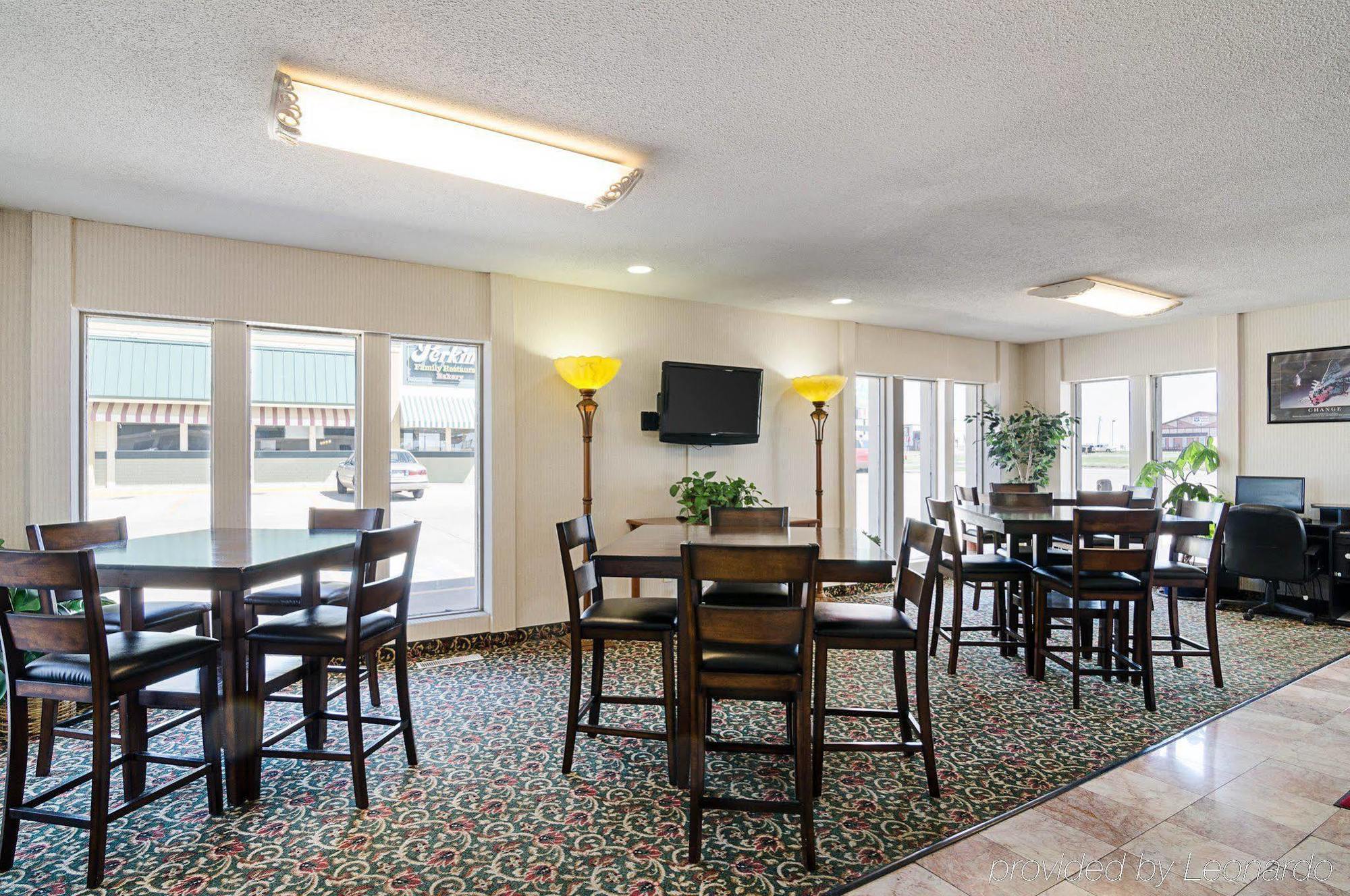 Econo Lodge Mcpherson Zewnętrze zdjęcie