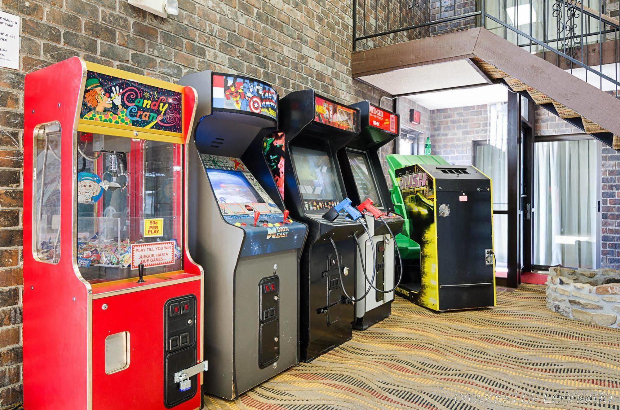 Econo Lodge Mcpherson Zewnętrze zdjęcie