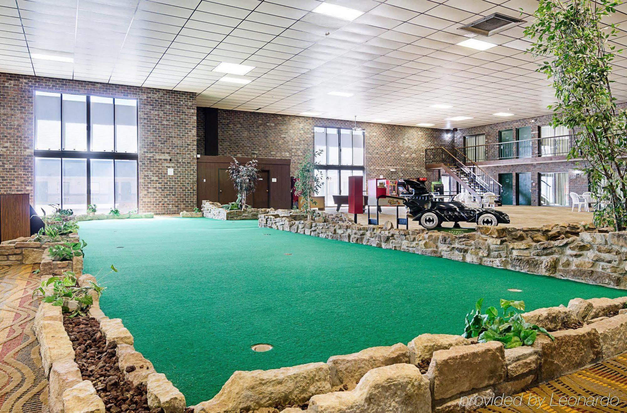 Econo Lodge Mcpherson Zewnętrze zdjęcie